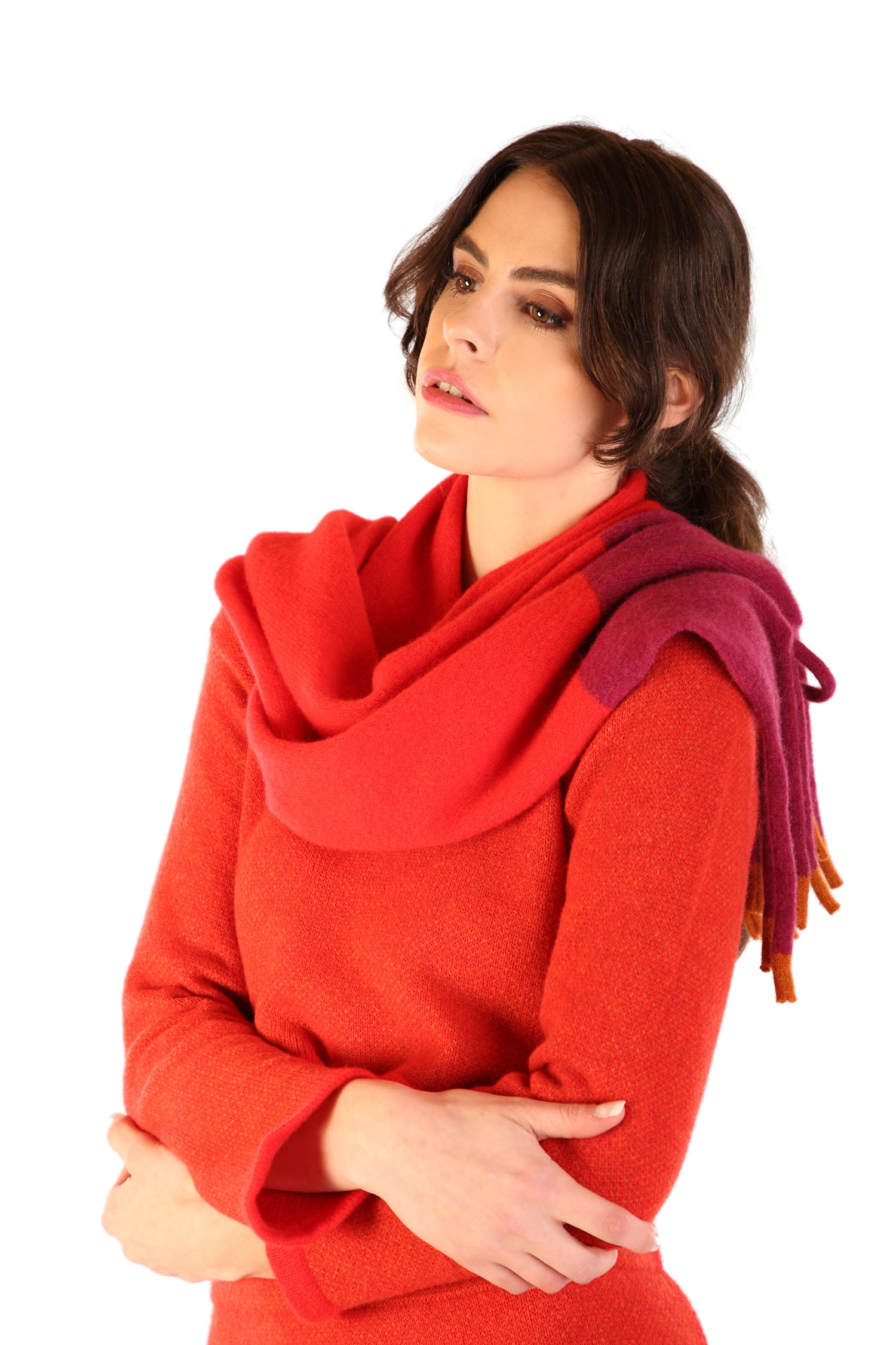 Fringed scarf Scarlet1